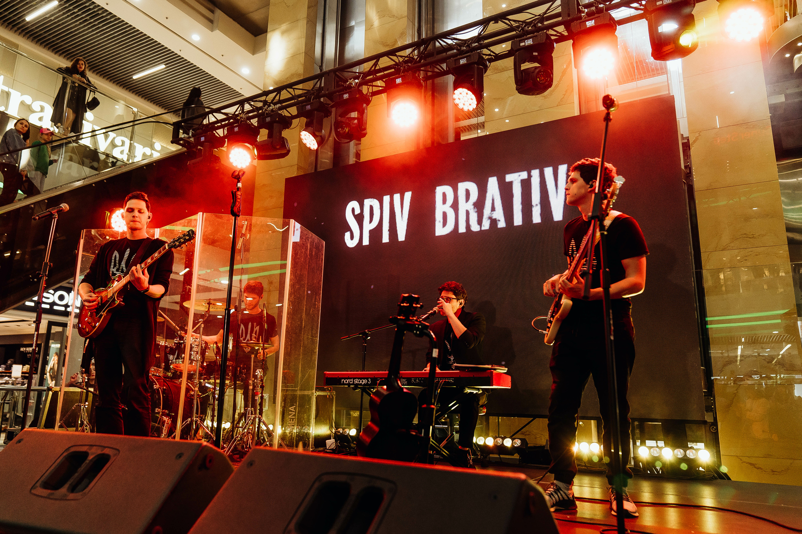 Зірковий весняний концерт  image-284