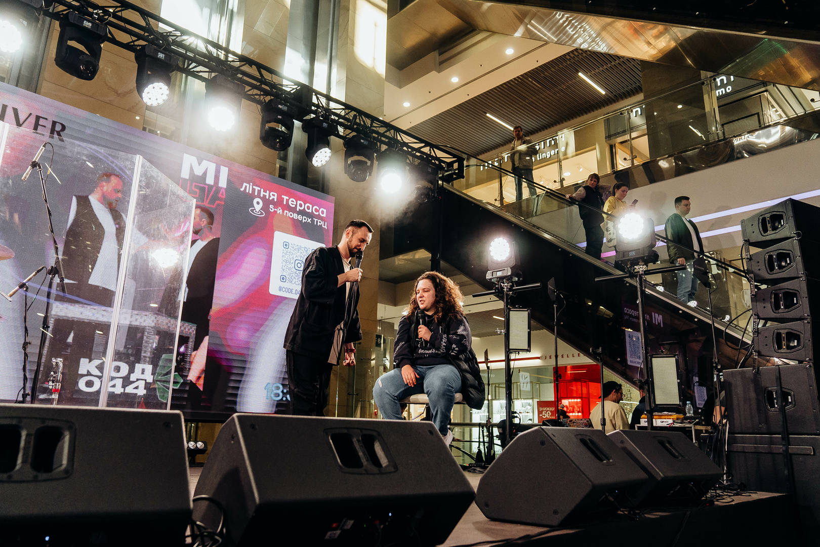 Зірковий весняний концерт  image-292