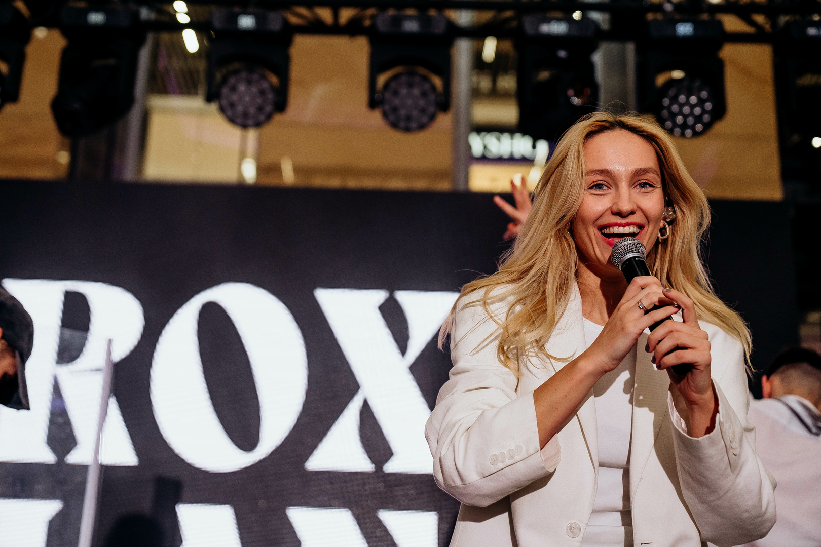 Зірковий весняний концерт  image-327