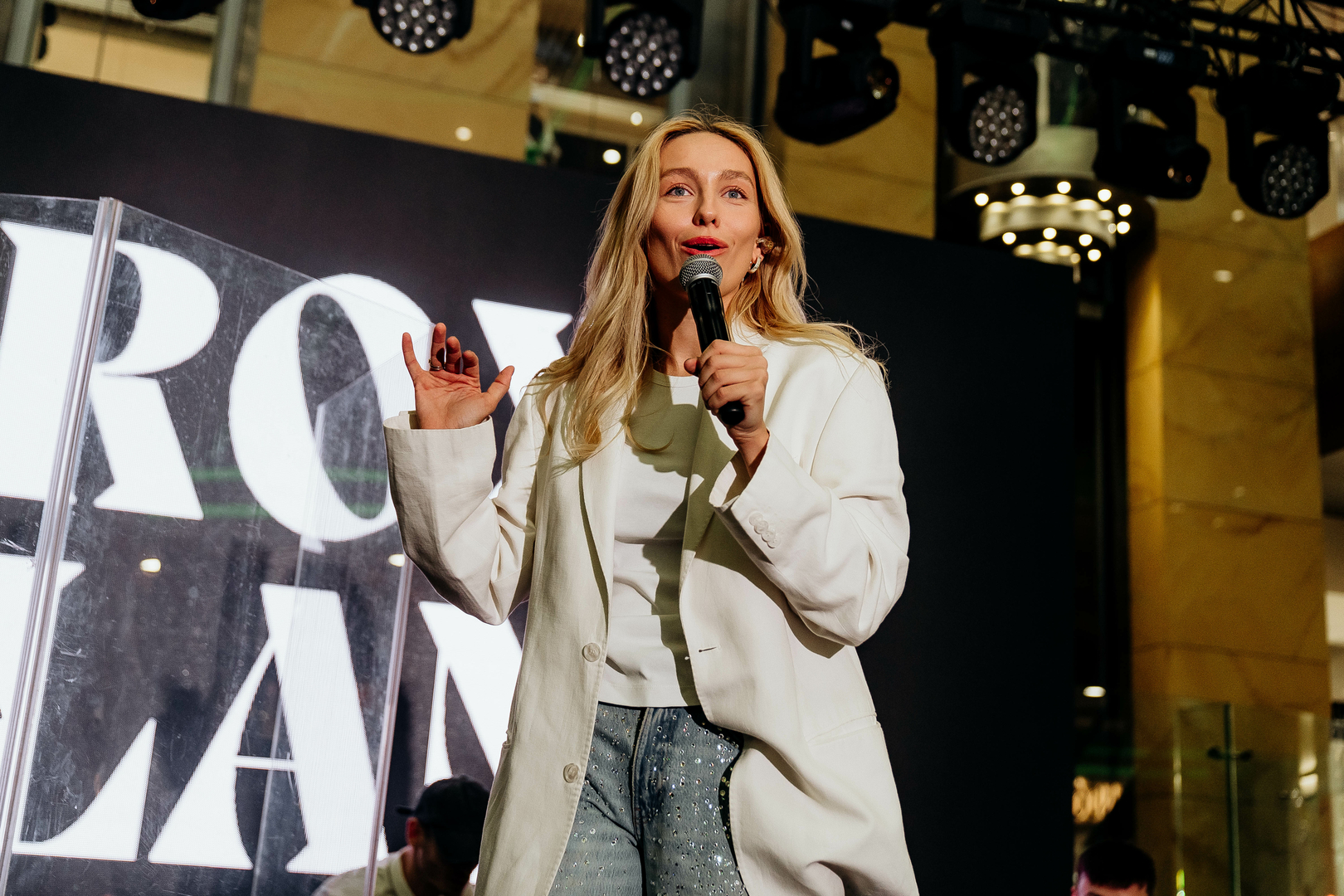 Зірковий весняний концерт  image-332