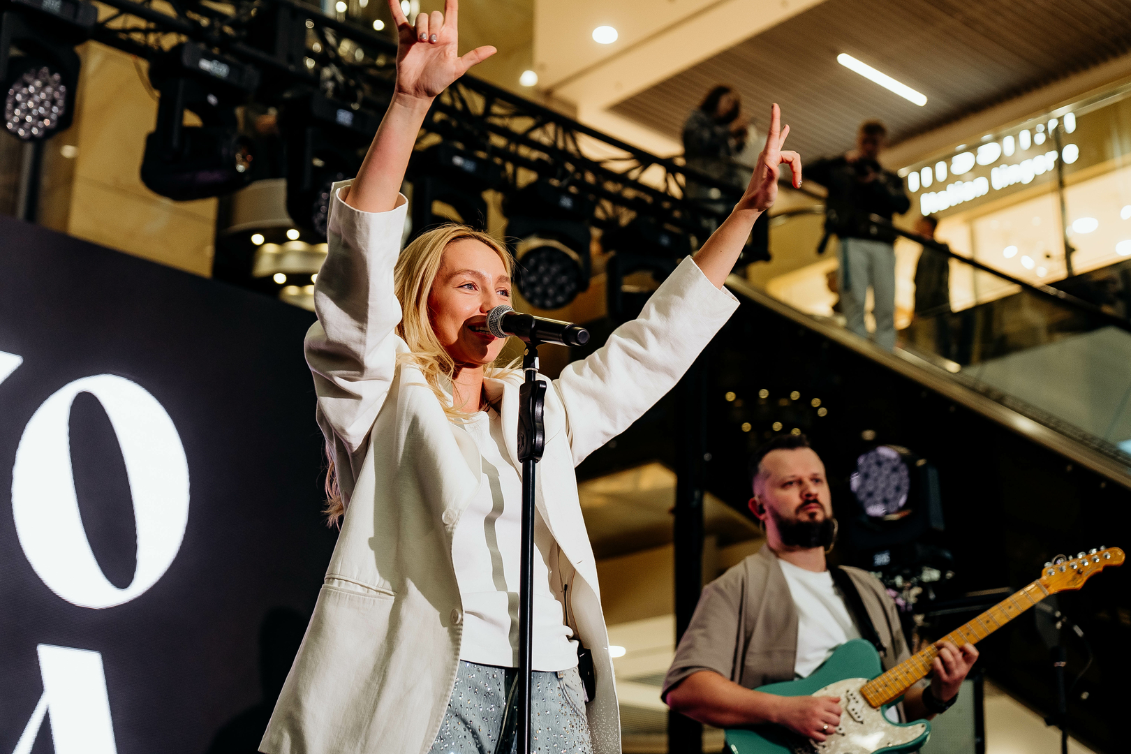 Зірковий весняний концерт  image-344