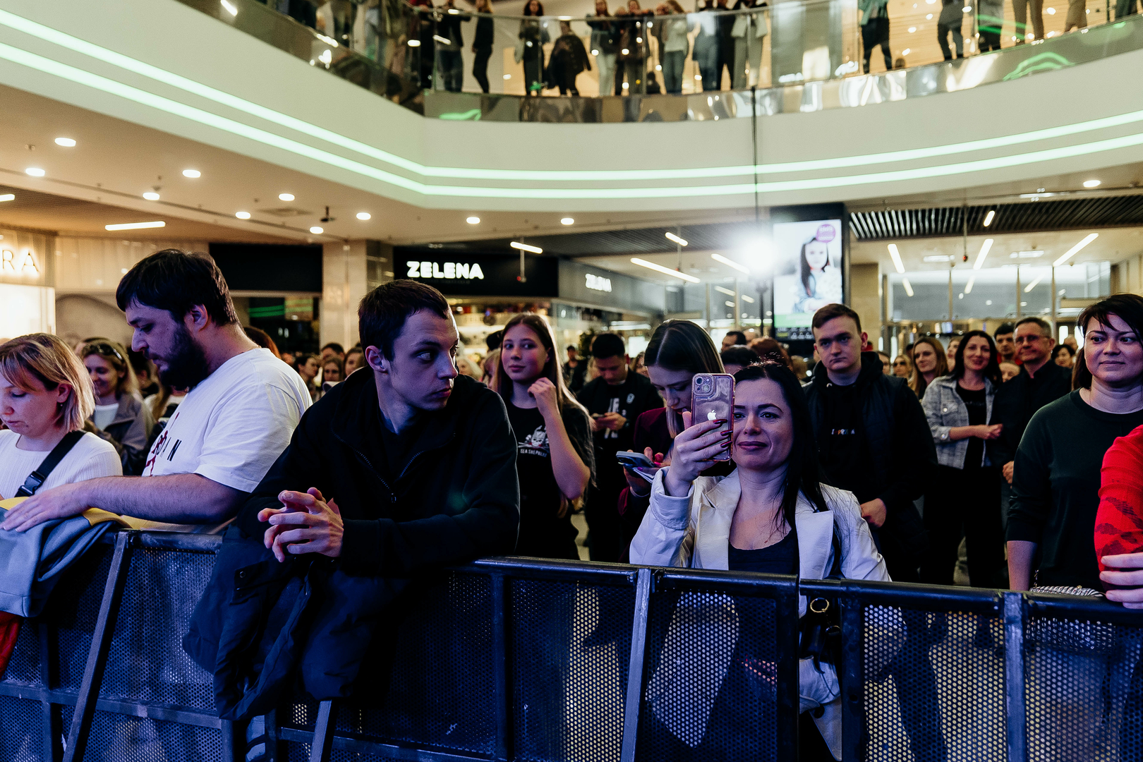 Зірковий весняний концерт  image-367