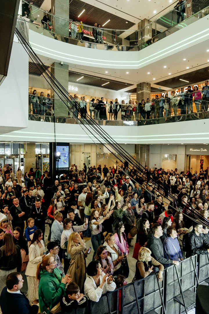 Зірковий весняний концерт  image-378