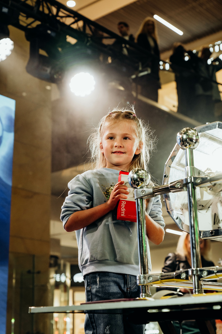 Зірковий весняний концерт  image-405