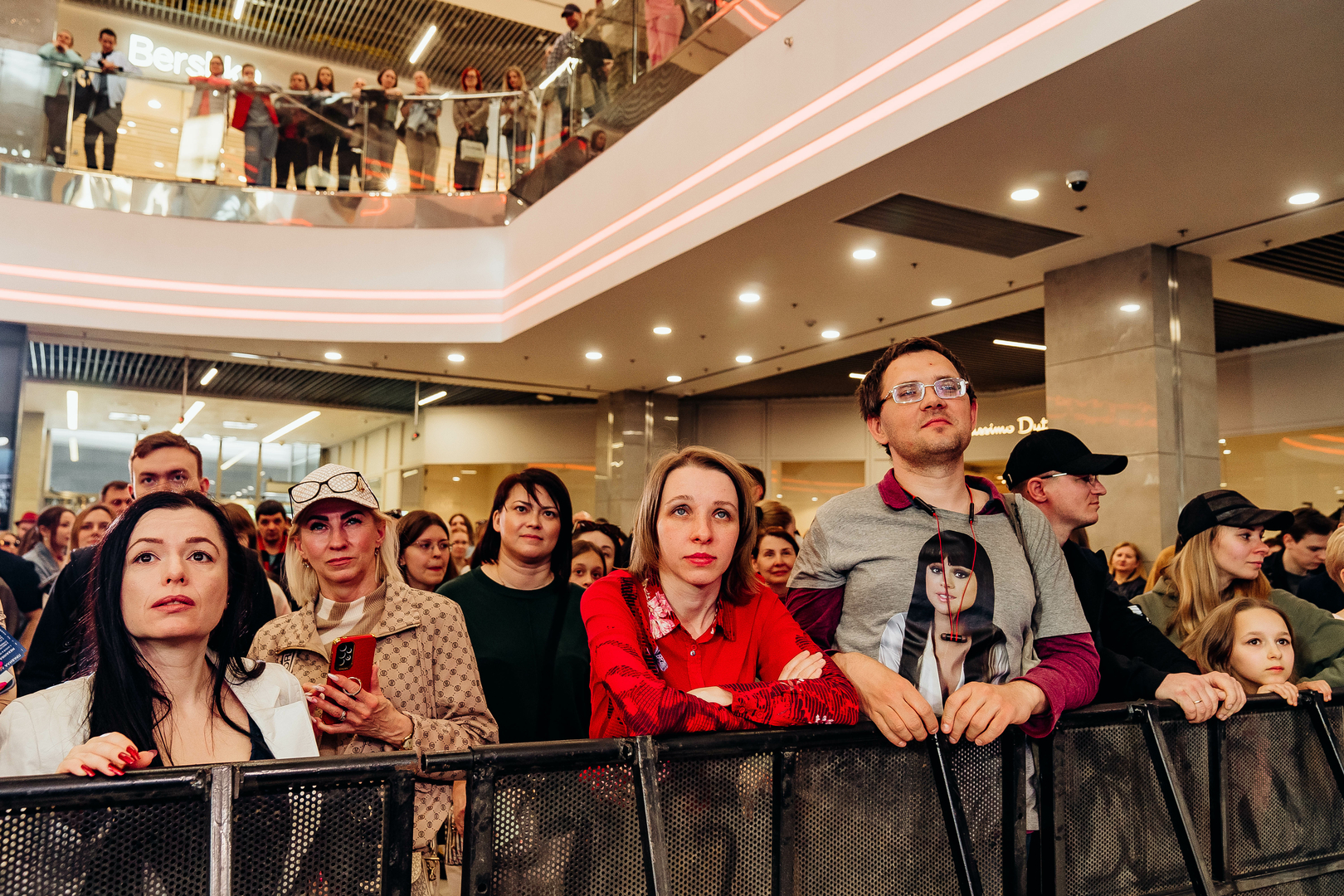 Зірковий весняний концерт  image-409