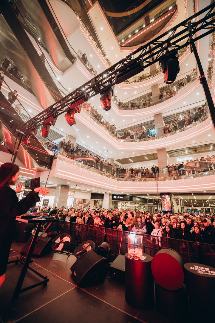 Black Friday 2024 at Gulliver Shopping Center image-143