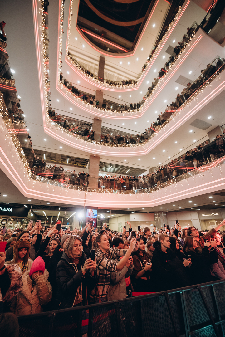 Black Friday 2024 at Gulliver Shopping Center image-284