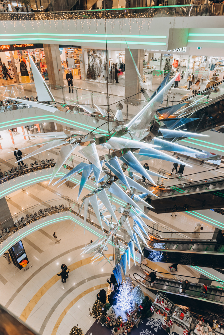 New Year&#039;s decor 2024 in the Gulliver shopping center image-22