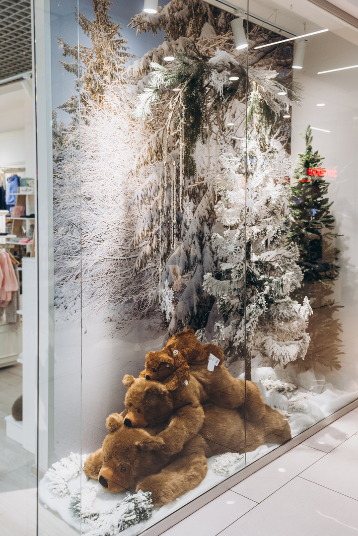 New Year&#039;s decor 2024 in the Gulliver shopping center image-58