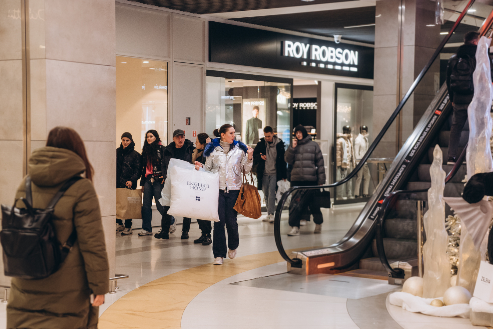 New Year&#039;s decor 2024 in the Gulliver shopping center image-59