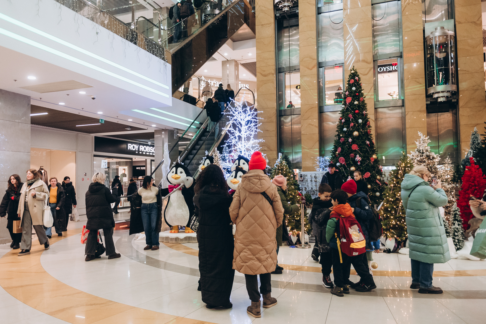 New Year&#039;s decor 2024 in the Gulliver shopping center image-80