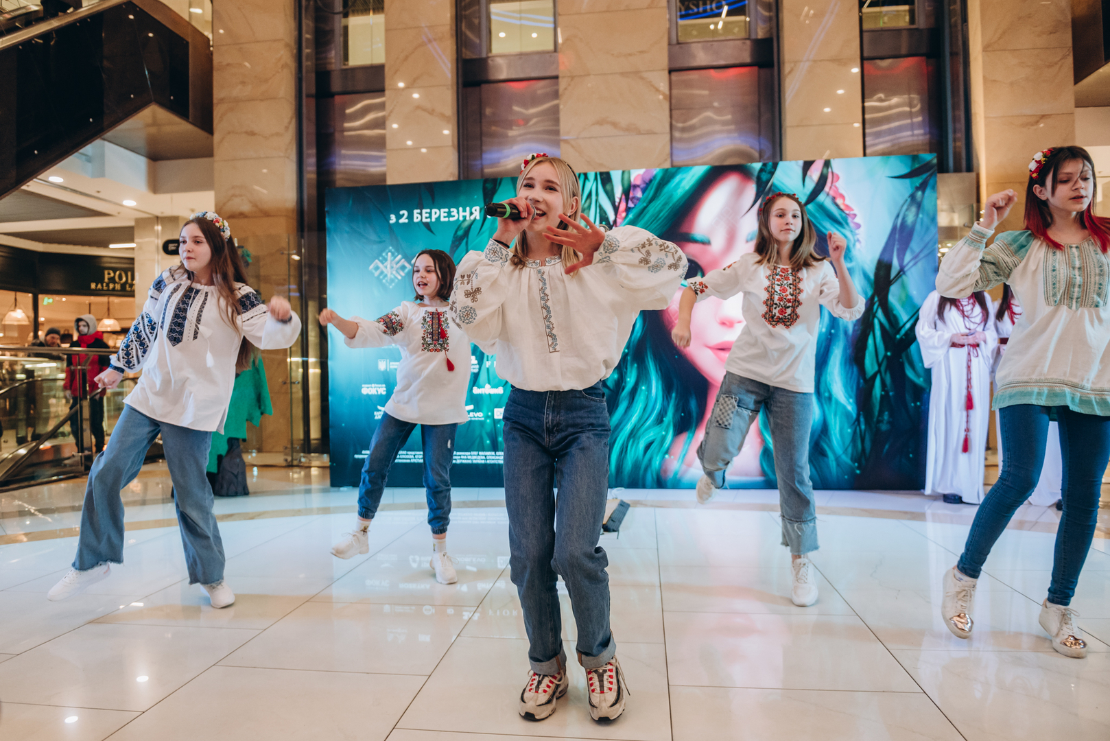  Фан-встреча с героями мультфильма &quot;Мавка. Лесная песня&quot; в ТРЦ Gulliver! image-100