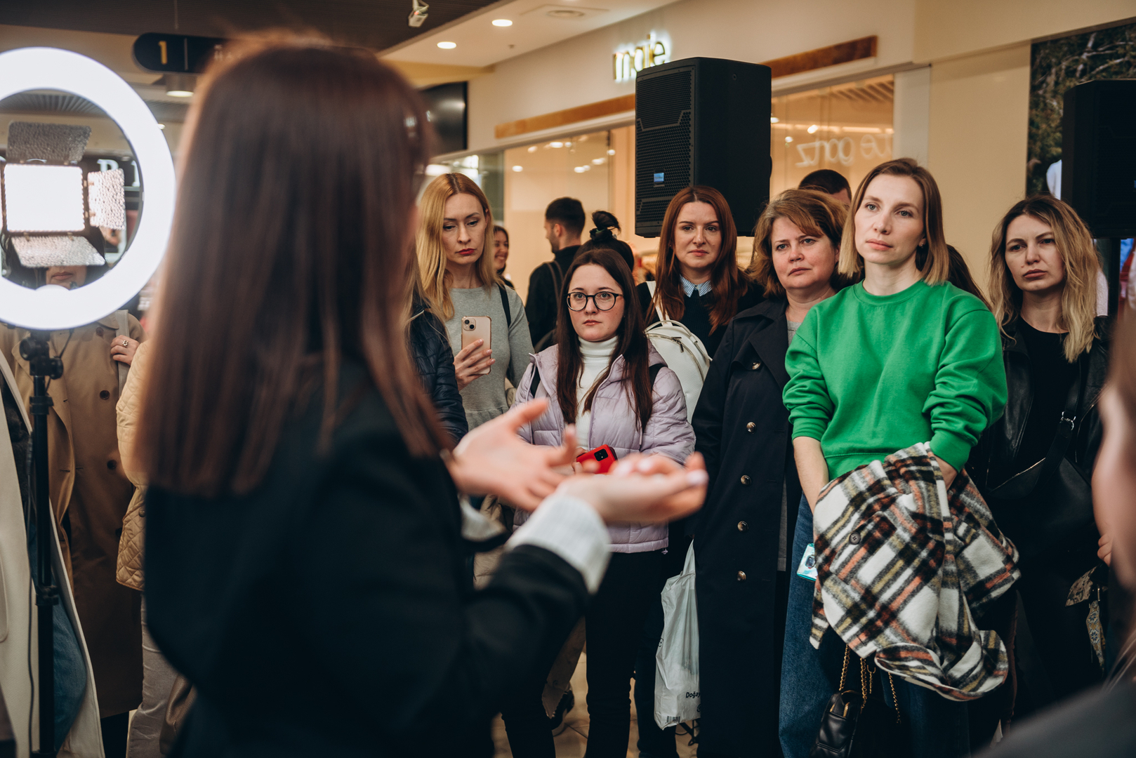 Майстер-клас «Ідеальні червоні губи» image-22