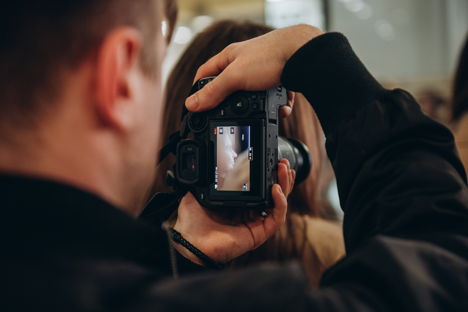 Майстер-клас «Ідеальні червоні губи» image-26