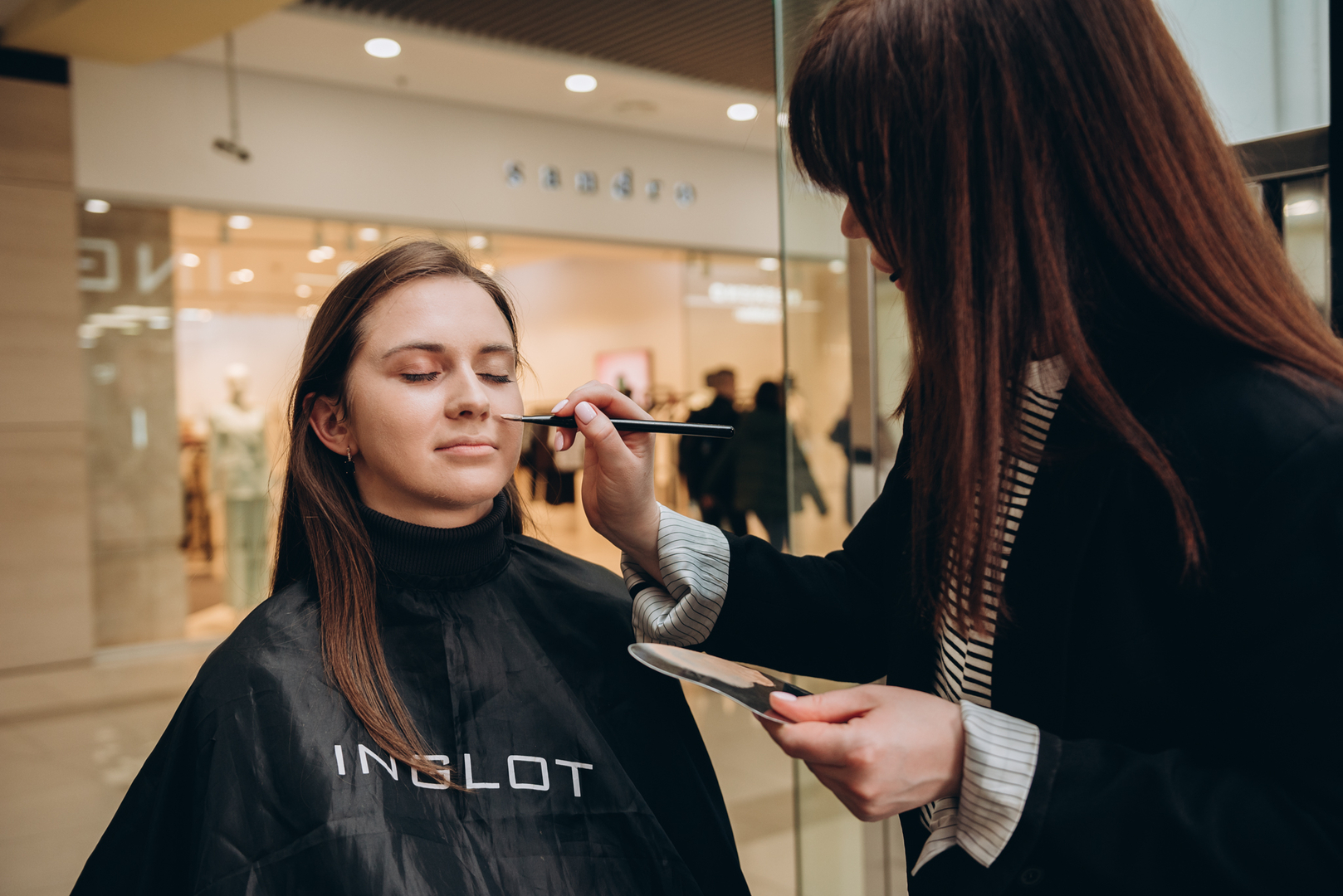 Майстер-клас «Ідеальні червоні губи» image-27