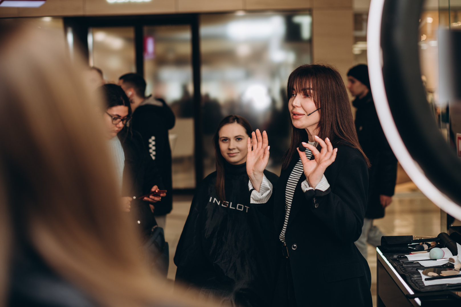 Майстер-клас «Ідеальні червоні губи» image-41