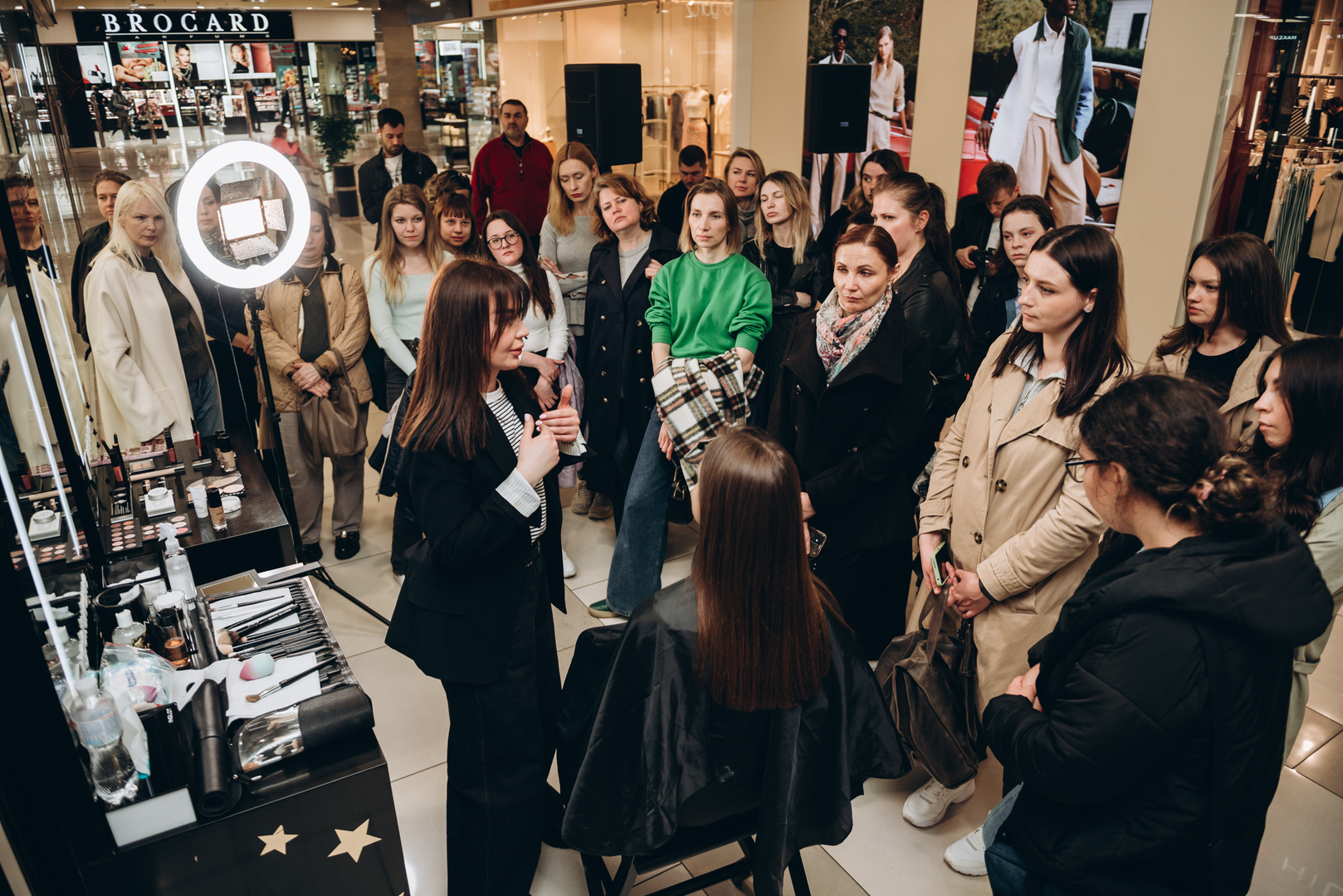 Майстер-клас «Ідеальні червоні губи» image-57