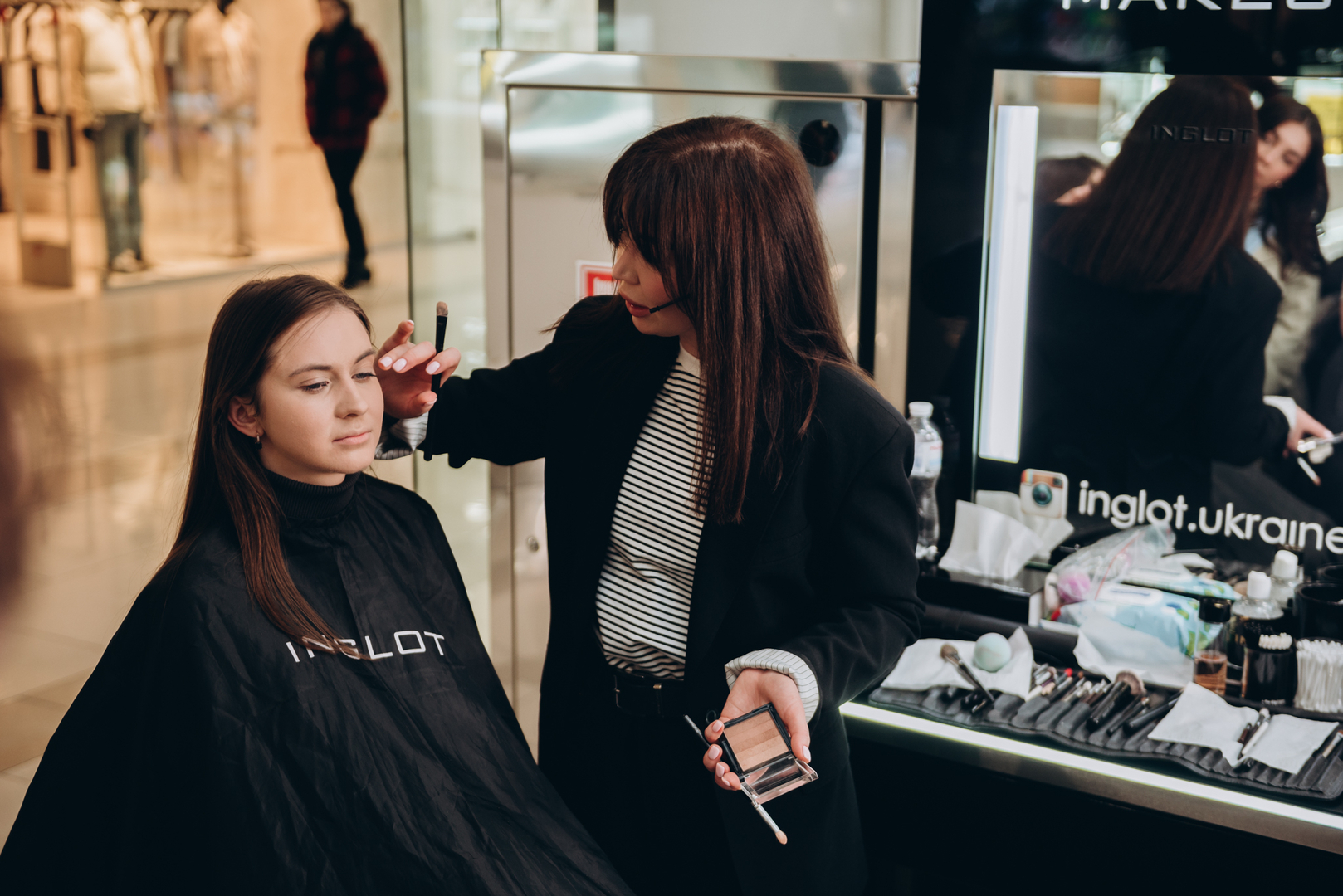 Майстер-клас «Ідеальні червоні губи» image-63