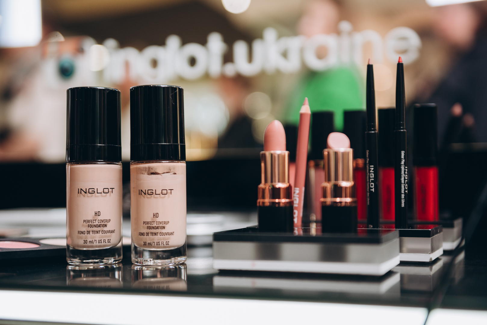 Майстер-клас «Ідеальні червоні губи» image-69