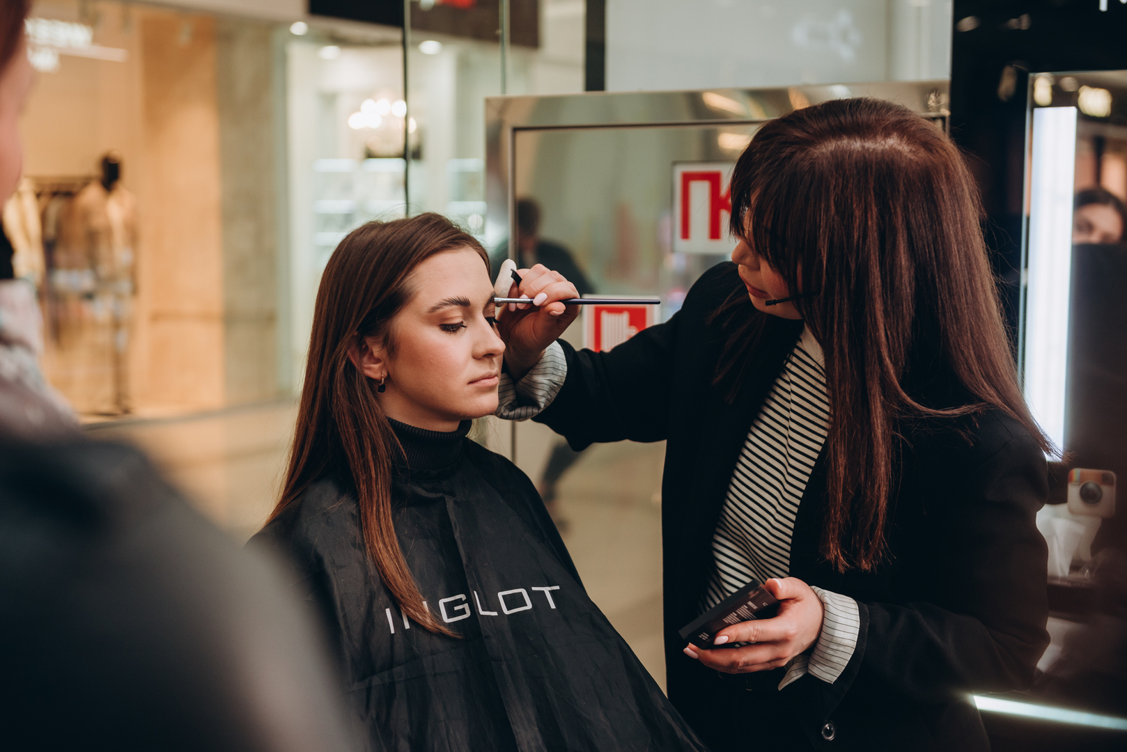 Майстер-клас «Ідеальні червоні губи» image-83