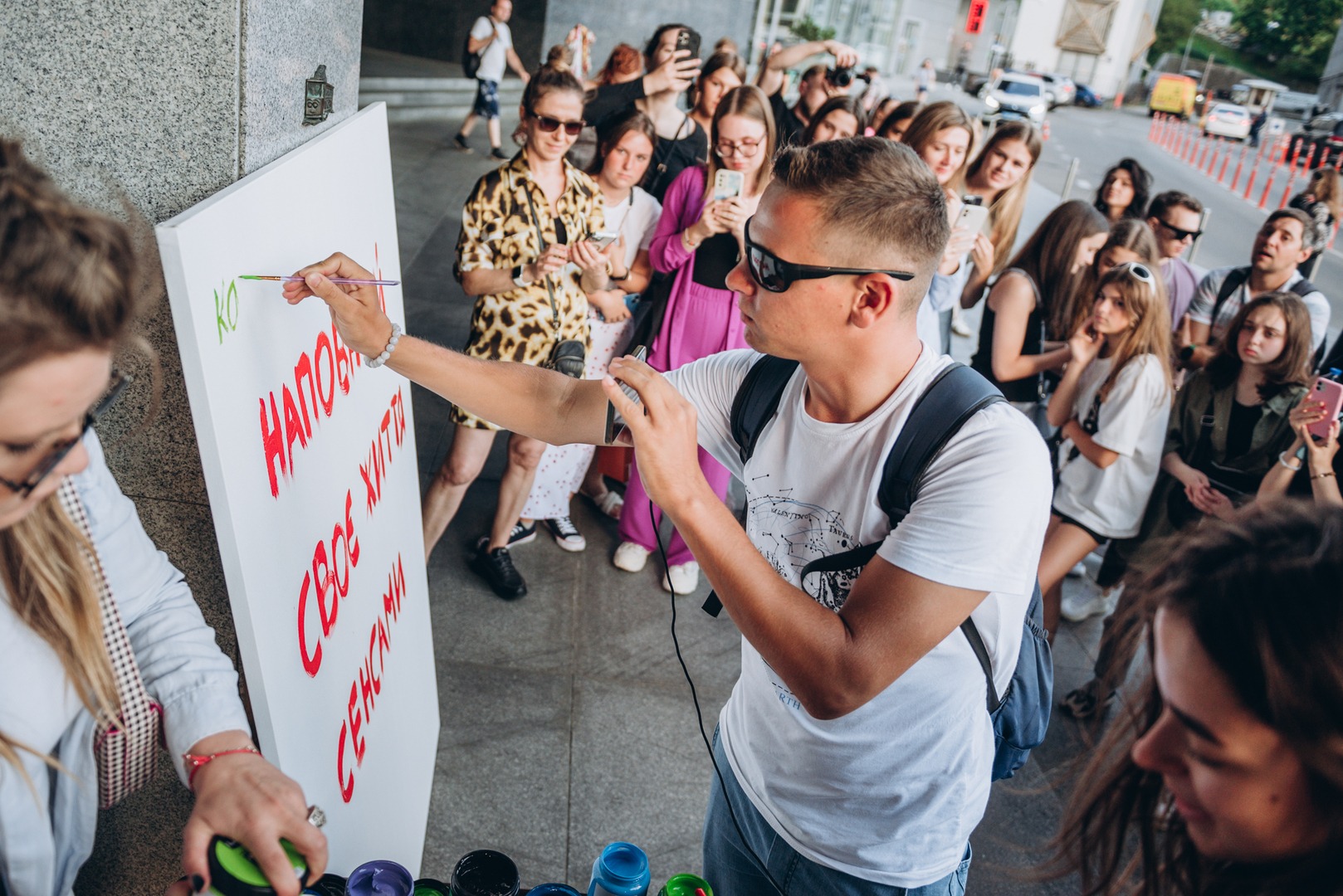 Арт-перформанс від Соні Морозюк в ТРЦ Gulliver image-22