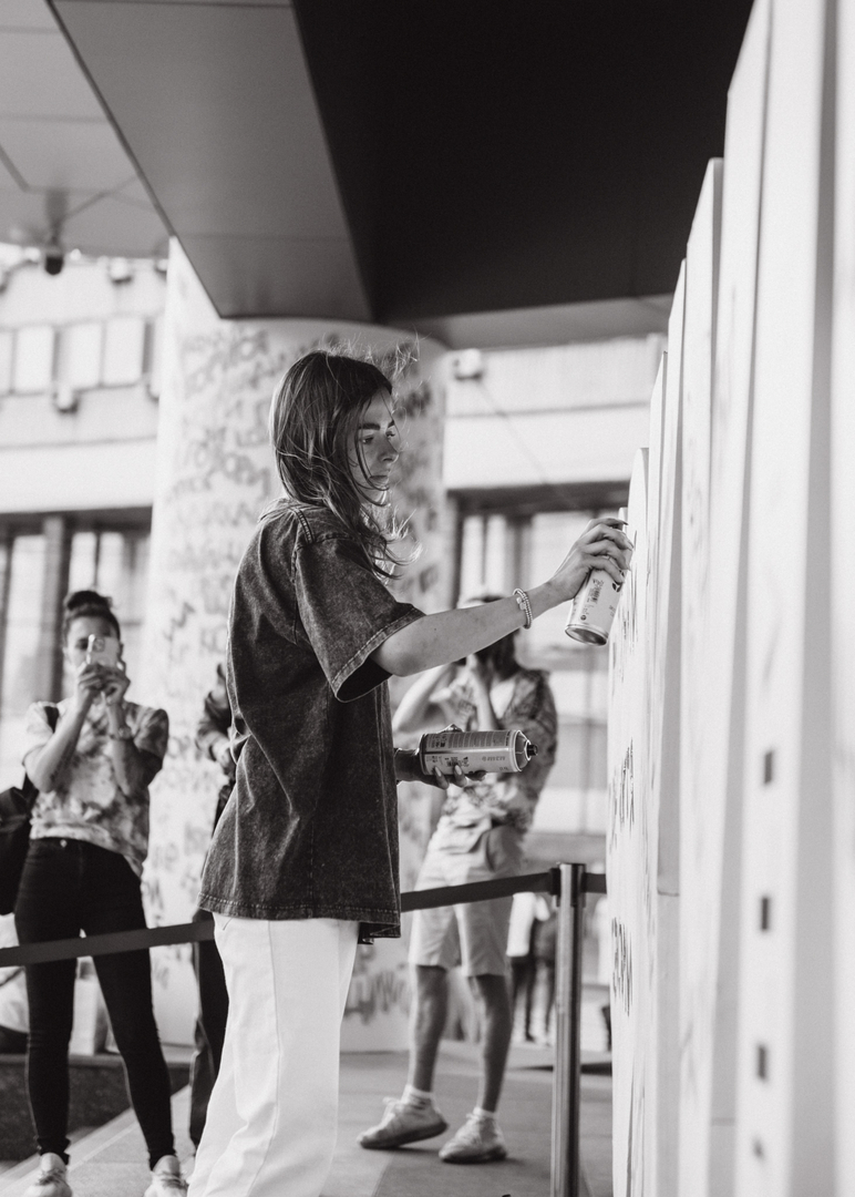 Арт-перформанс від Соні Морозюк в ТРЦ Gulliver image-33