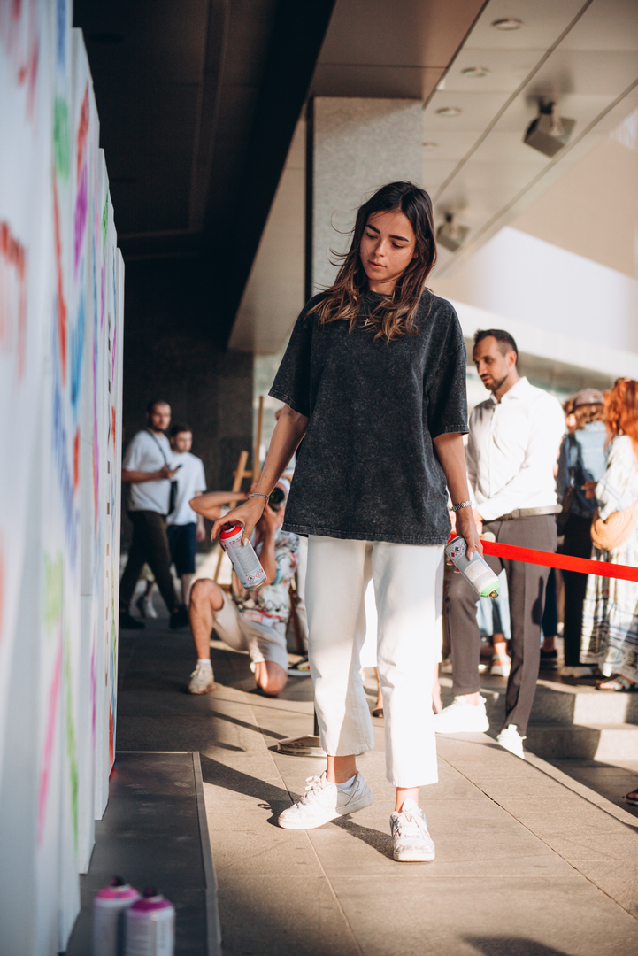 Арт-перформанс від Соні Морозюк в ТРЦ Gulliver image-36