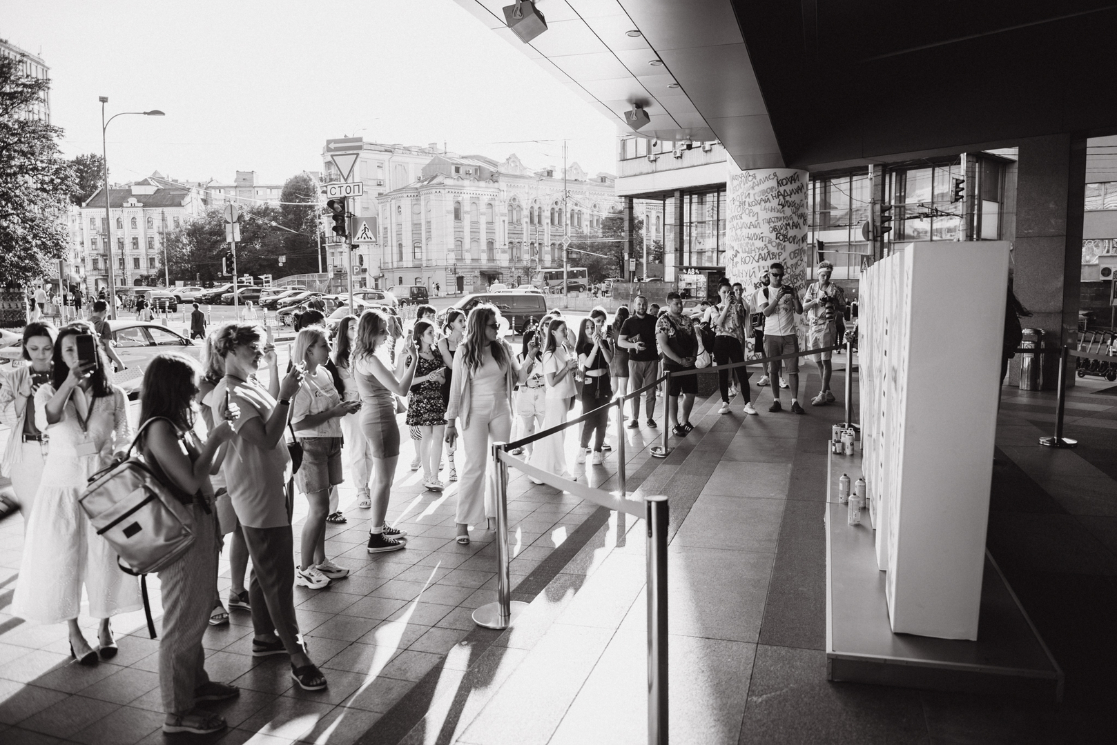 Арт-перформанс від Соні Морозюк в ТРЦ Gulliver image-43