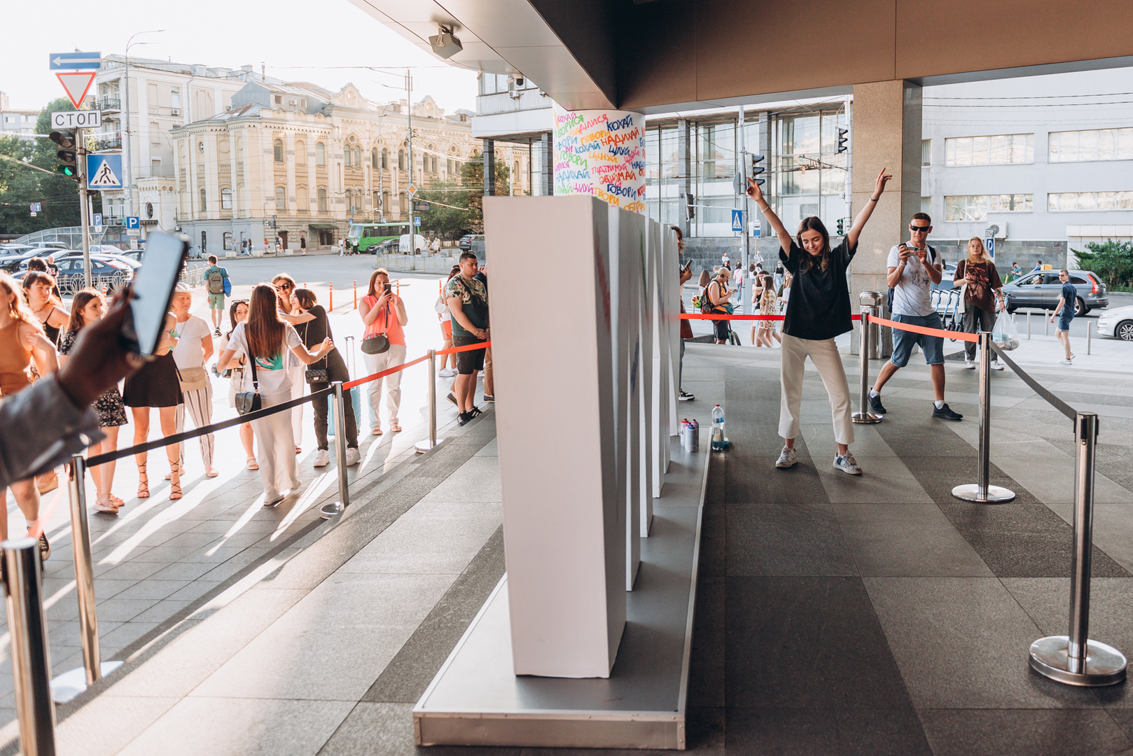 Арт-перформанс від Соні Морозюк в ТРЦ Gulliver image-45