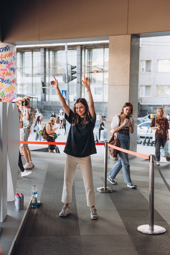 Арт-перформанс від Соні Морозюк в ТРЦ Gulliver image-46