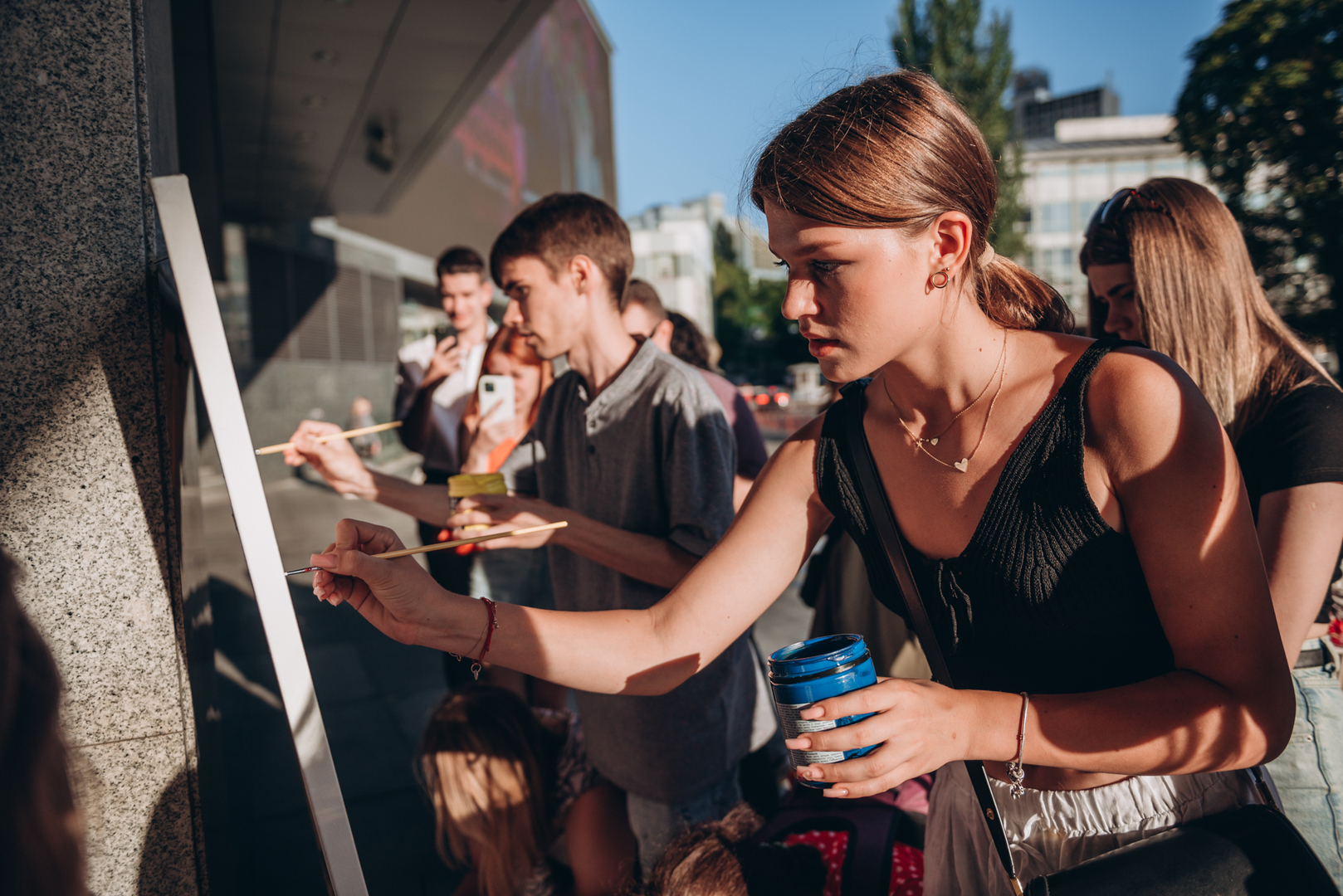 Арт-перформанс від Соні Морозюк в ТРЦ Gulliver image-56