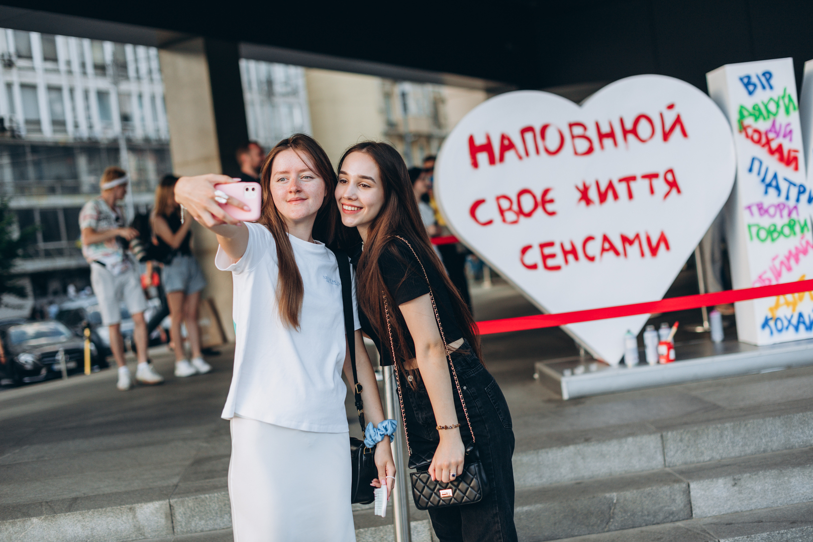 Арт-перформанс від Соні Морозюк в ТРЦ Gulliver image-71