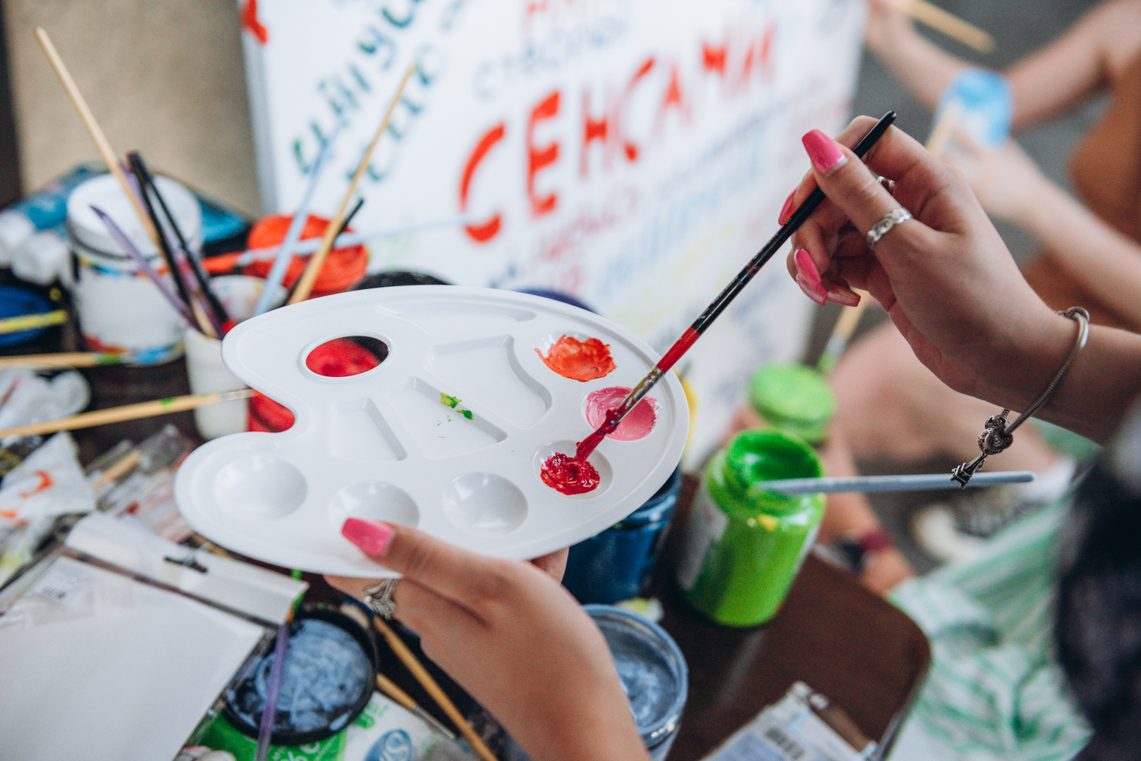 Арт-перформанс від Соні Морозюк в ТРЦ Gulliver image-100