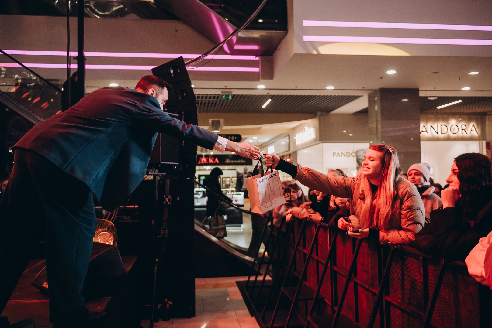 Концерт до Дня закоханих image-323