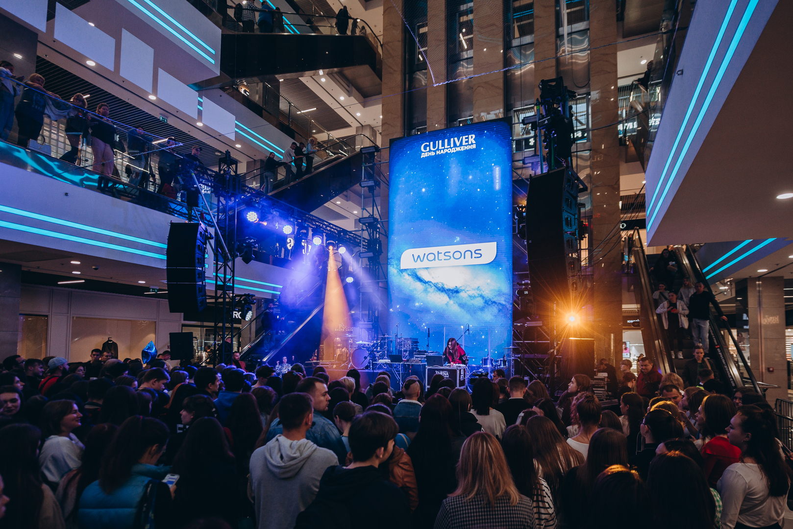 Дня Народження ТРЦ Gulliver 11 років image-63