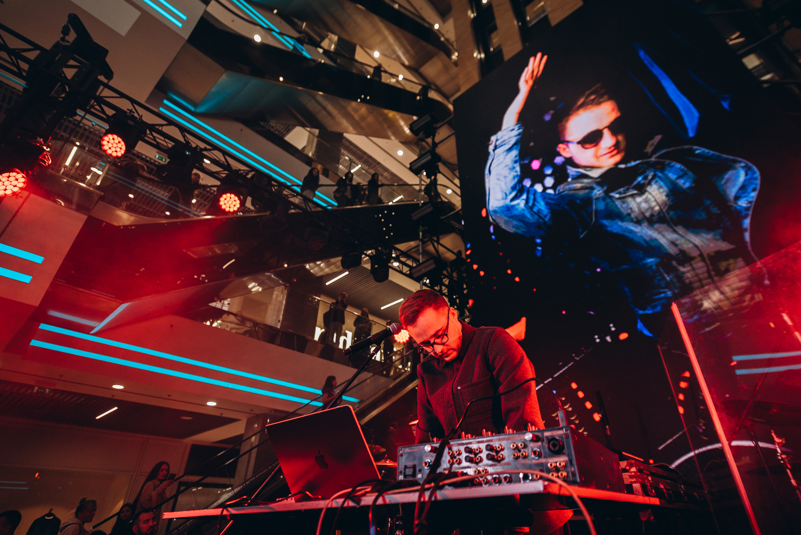 Дня Народження ТРЦ Gulliver 11 років image-117