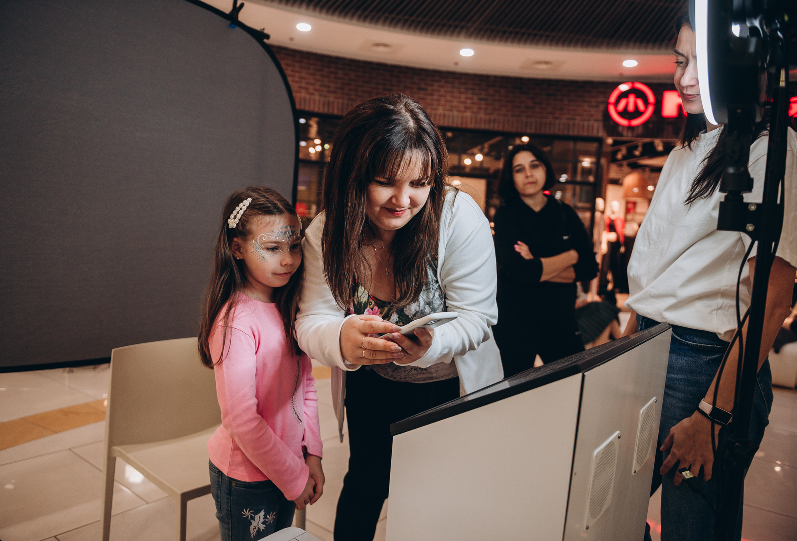 Дня Народження ТРЦ Gulliver 11 років image-161