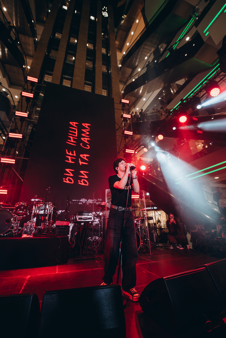 Дня Народження ТРЦ Gulliver 11 років image-183