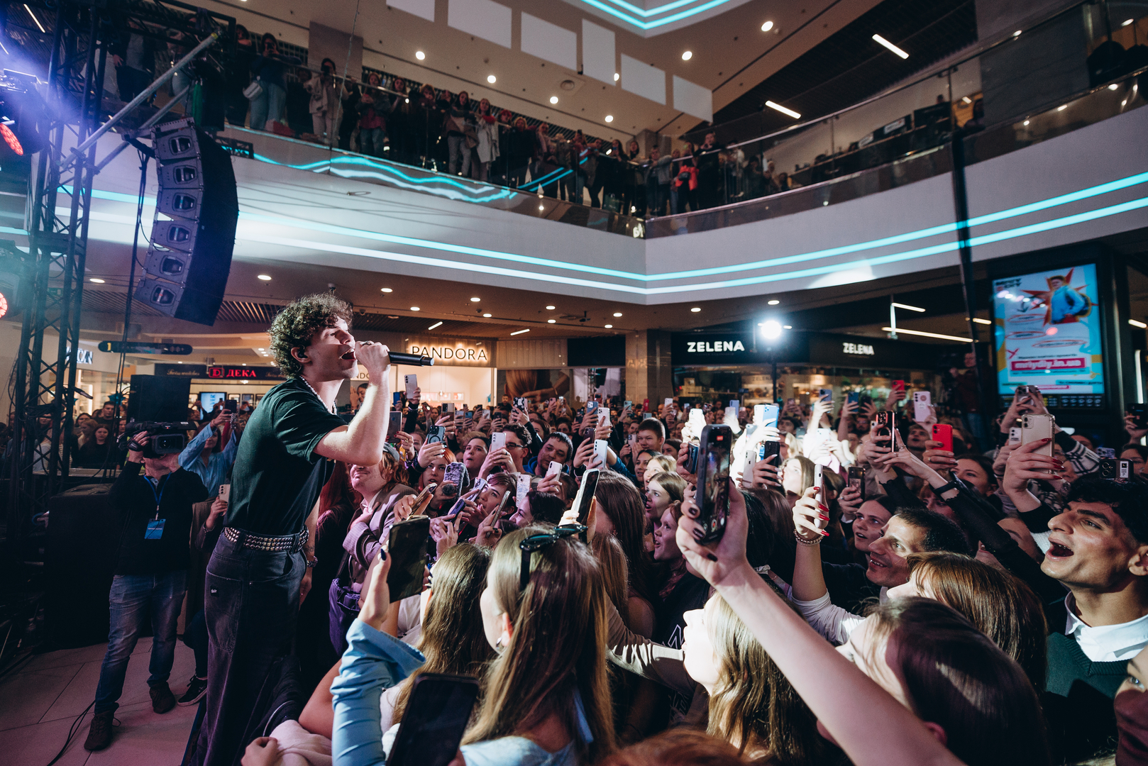 Дня Народження ТРЦ Gulliver 11 років image-190