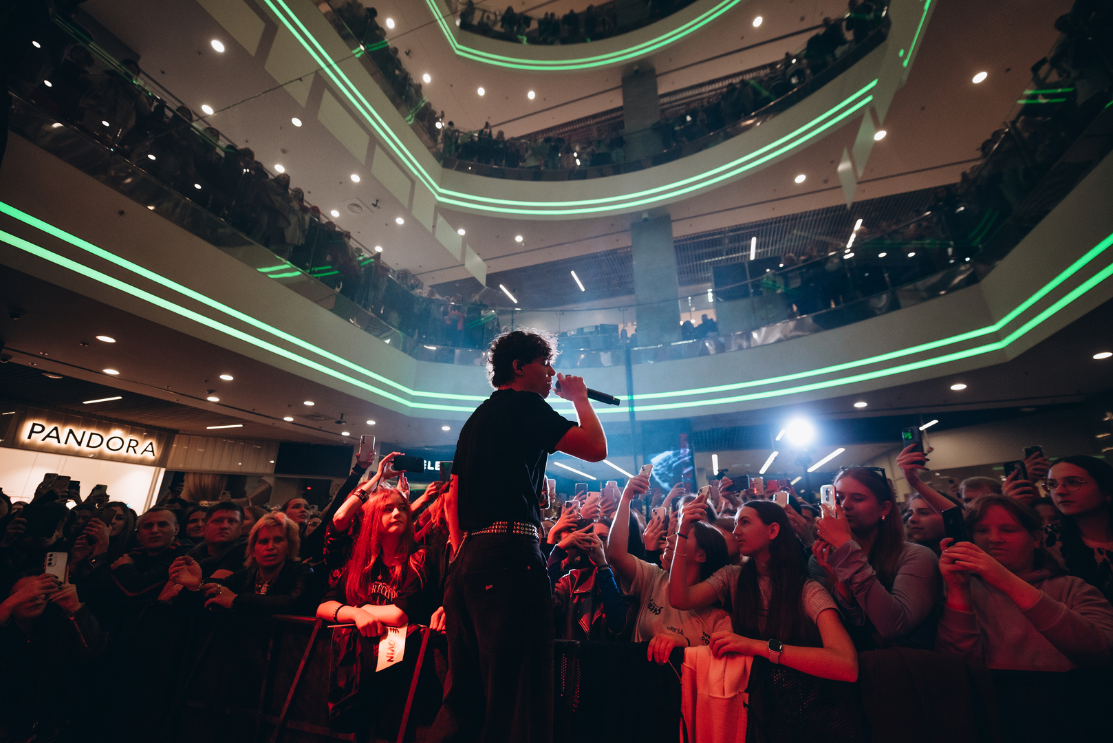 Дня Народження ТРЦ Gulliver 11 років image-196