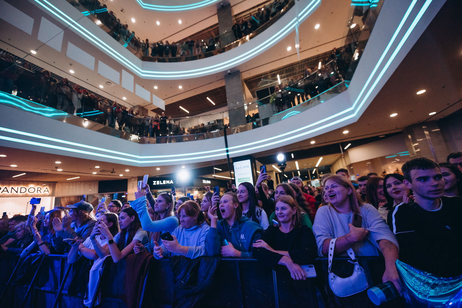 Дня Народження ТРЦ Gulliver 11 років image-214