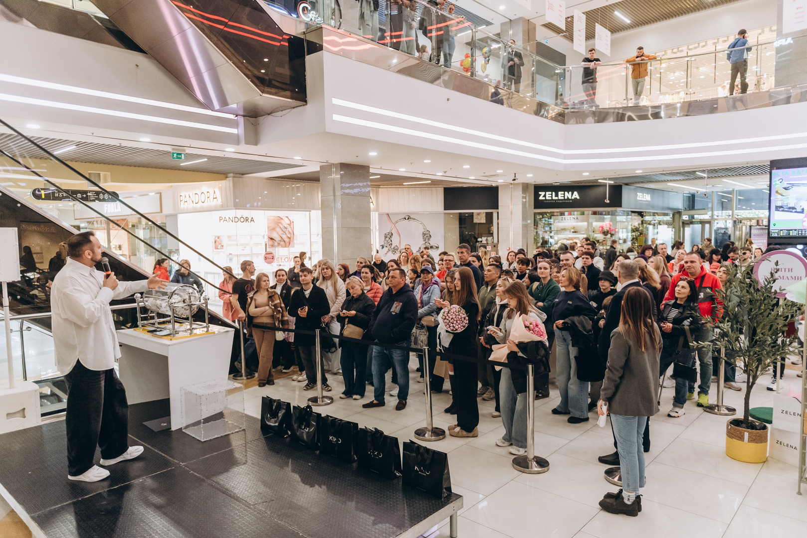 Подаруй мамі красу разом з ТРЦ Gulliver та KIKO Milano image-0