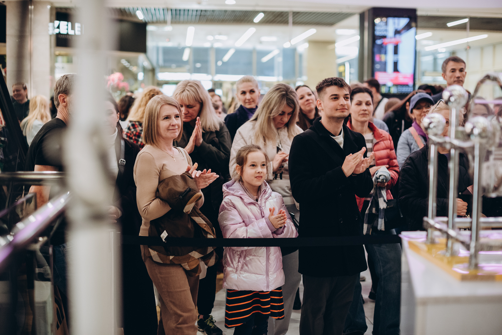 Подаруй мамі красу разом з ТРЦ Gulliver та KIKO Milano image-11