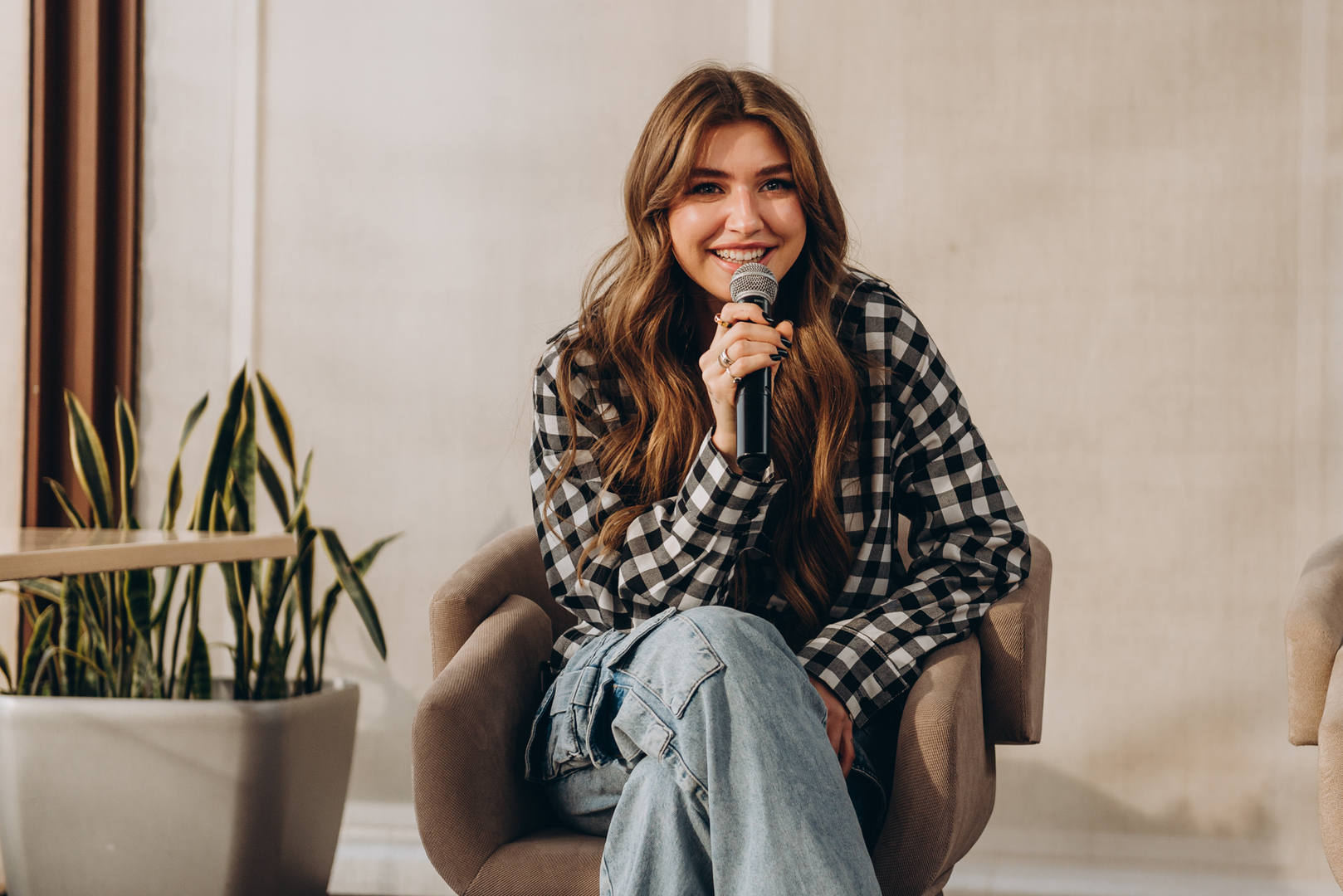 Тераса Talk Розмови про дівоче image-13