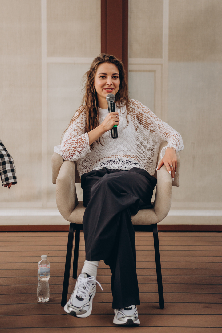 Тераса Talk Розмови про дівоче image-46