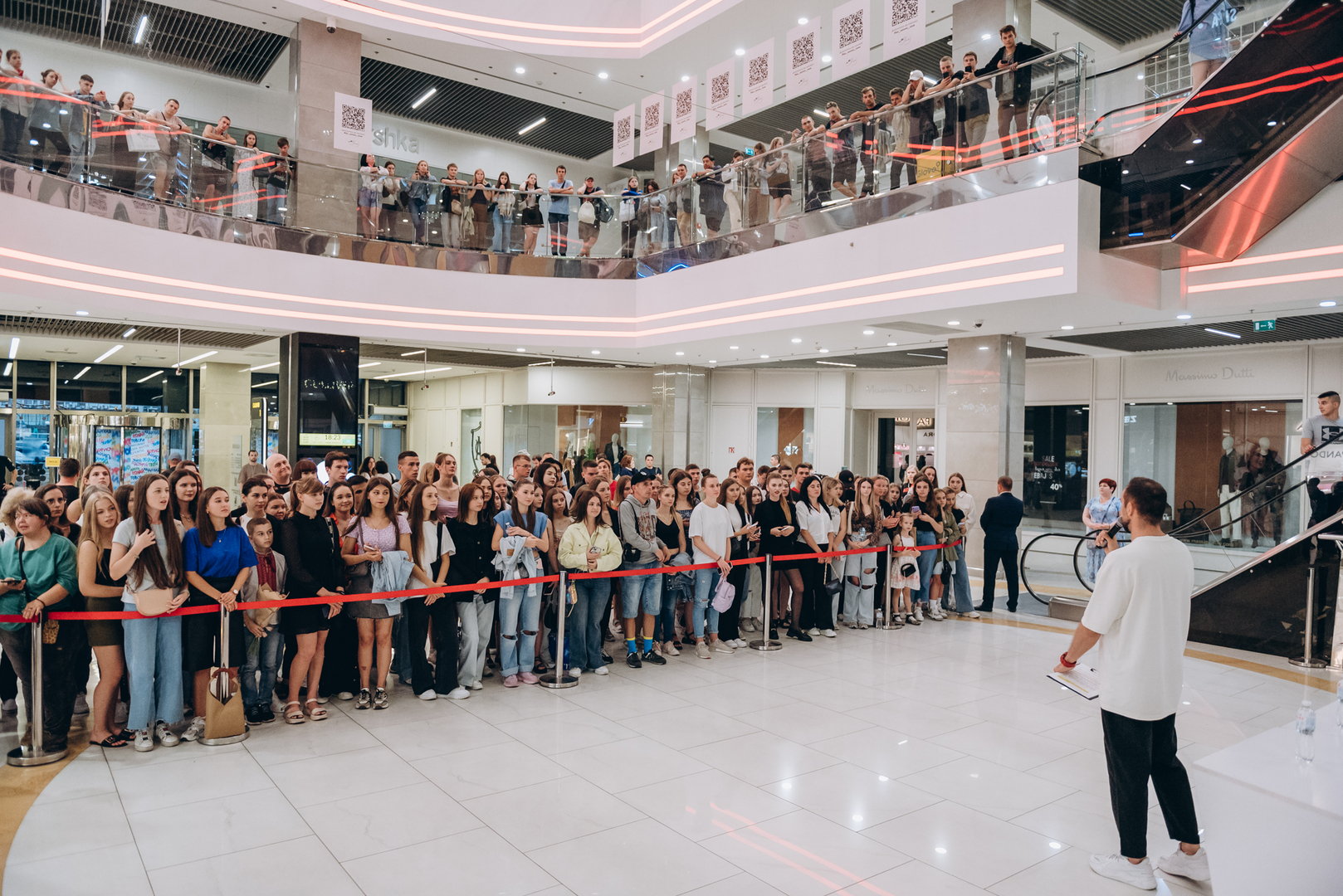 Фан-зустріч &quot;Хто зверху&quot; image-0