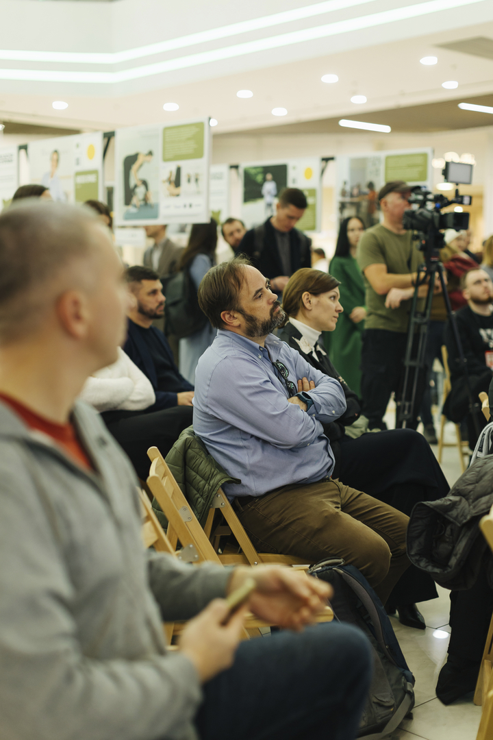 Opening of the exhibition &quot;Time to create your own: grants for veterans and spouses&quot; image-63