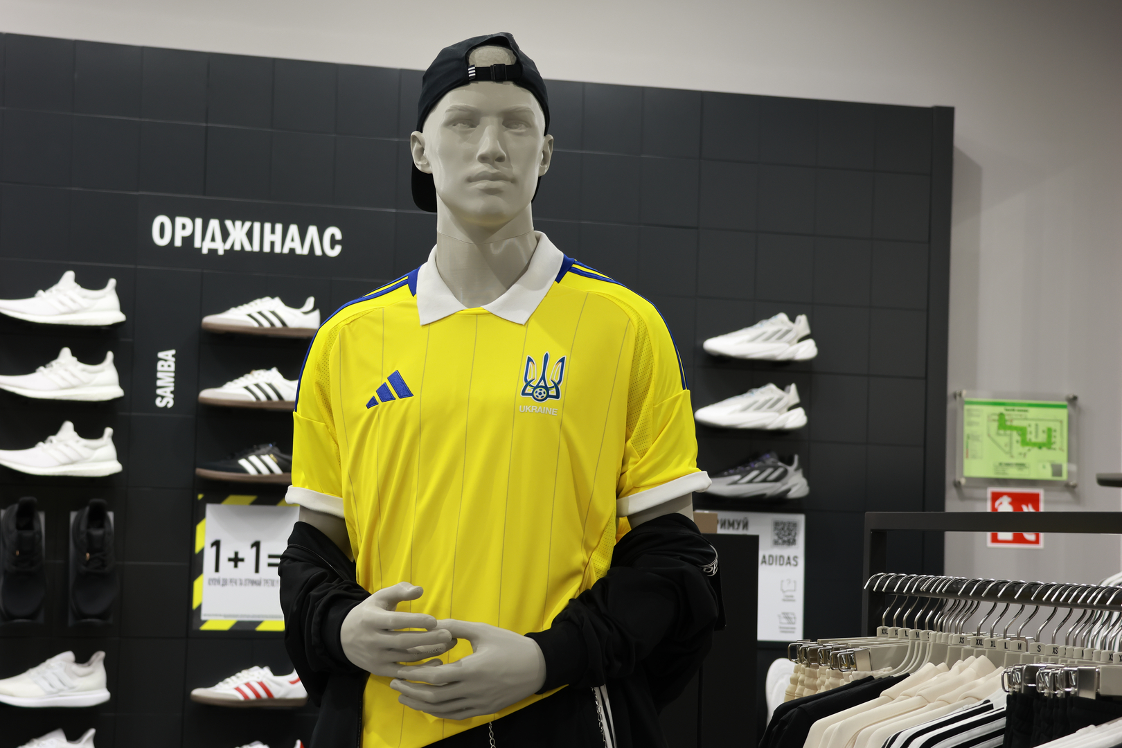 We invite you to visit the updated adidas store in Gulliver Shopping Center! image-4