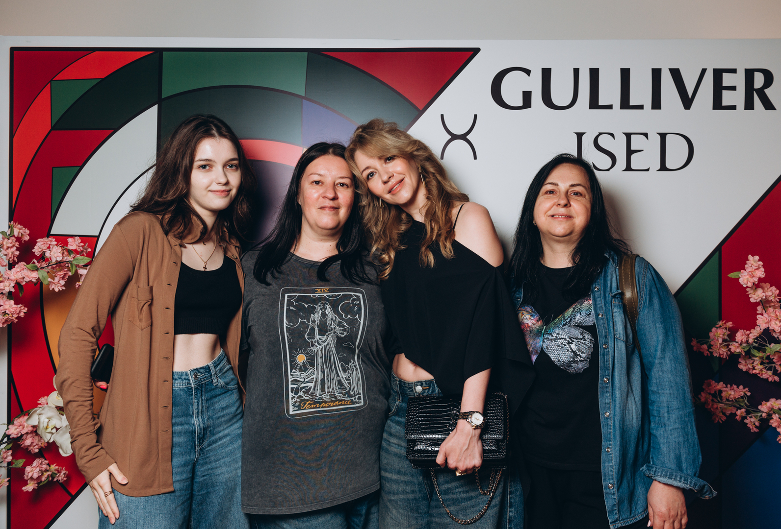 Колабарація ISED x GULLIVER за мотивамиОлександри Екстер image-108