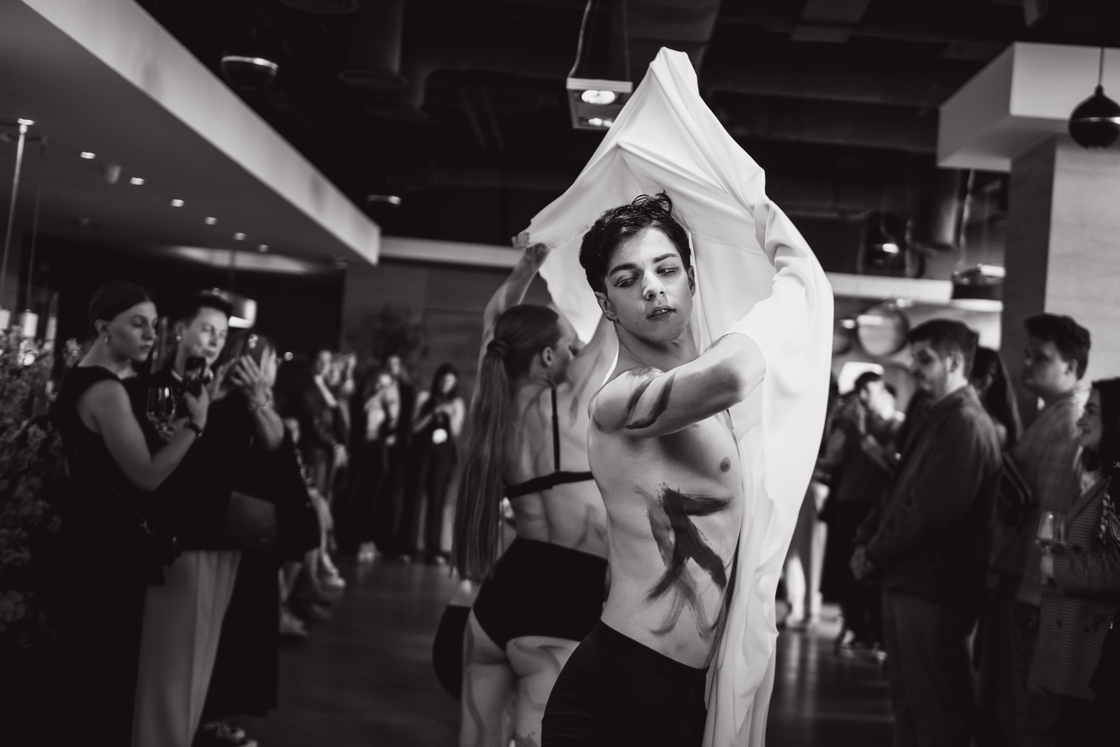 Колабарація ISED x GULLIVER за мотивамиОлександри Екстер image-139